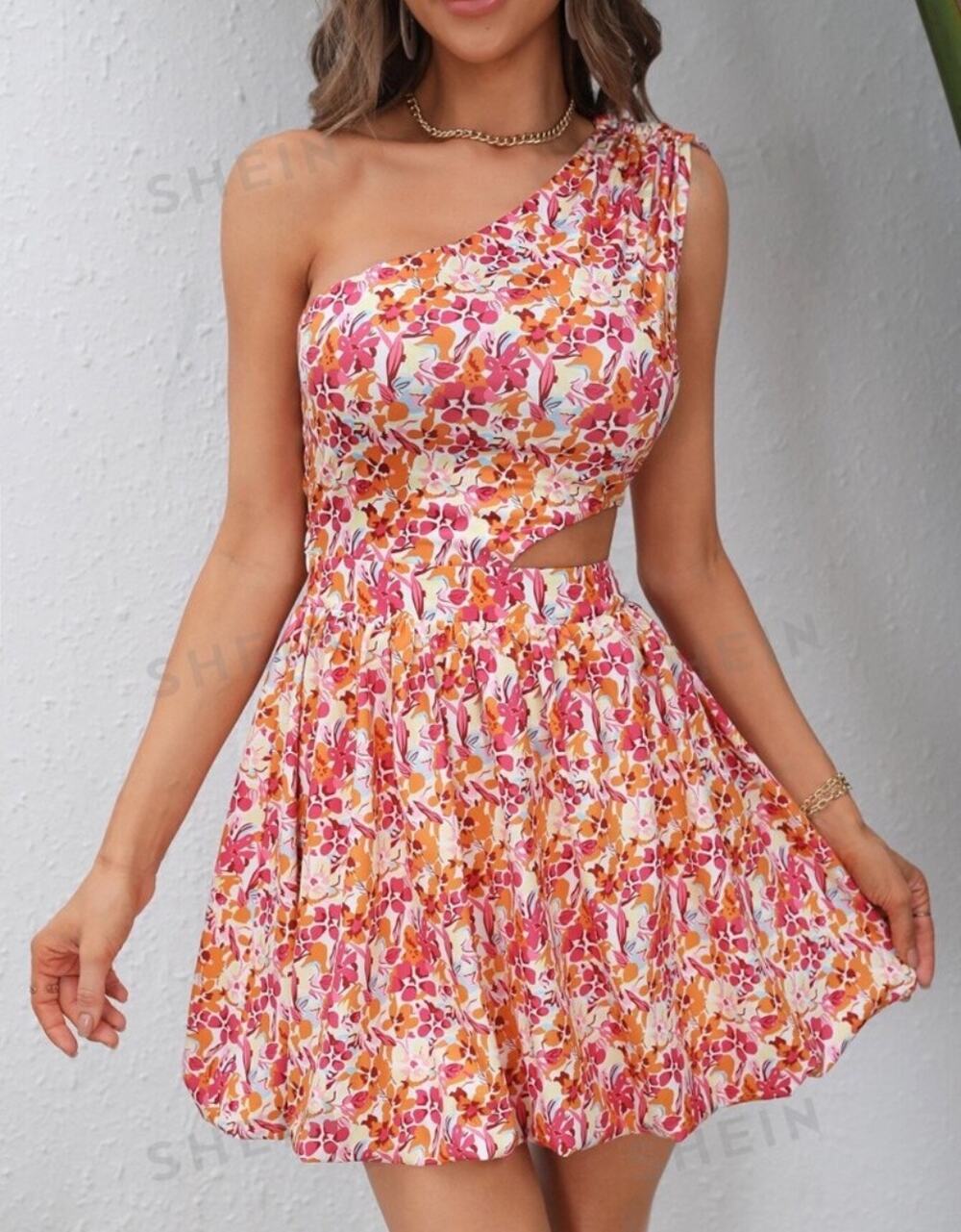 Floral print one shoulder dress cutout dress. Vacation wedding shower. Size XS 2